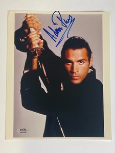 ADRIAN PAUL SIGNED AUTOGRAMM 8X10 FOTO HIGHLANDER 9 MILES DOWN PSA COA - Bild 1 von 2