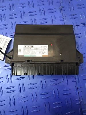 2015-2017 年沃尔沃 XC60 原始设备制造商 KEYLESS 入门远程锁定控制模块 30659719 — 第 1/4 张图片