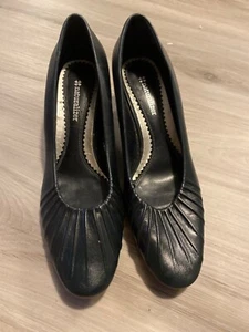 Naturalizer ALLIE women's Black Leather Pleated Round Toe slip on 3 inch Heels 8 - Picture 1 of 8