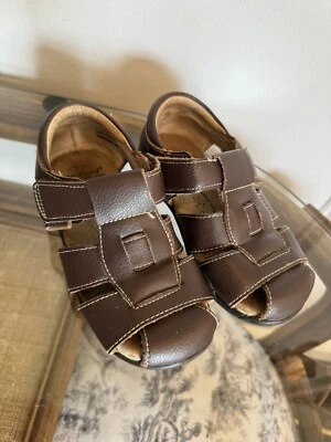 Sandalias Pediped Niño Pequeño ESTILO PESCADOR Cuero Marrón Espuma con Memoria 11-11.5 Foto 1 de 3