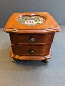 Caja de música de joyería de madera estilo Mele de colección con patas de latón FUNCIONA reproduce historia de amor - Imagen 1 de 15