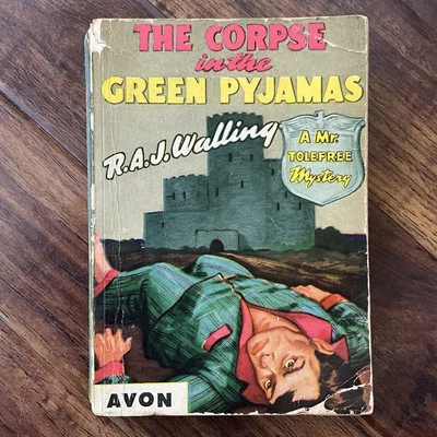 The Corpse In The Green Pyjamas - R.A.J. Walling - 1943 Avon Crime Mystery PB - Image 1 of 4