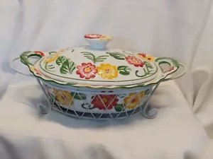Large Floral Embroidery oval covered casserole wire serving basket red yellow - Picture 1 of 8