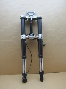 KTM 200 DUKE 13 2014 10.231 millas horquilla delantera tubo soportes WP (14452) - Imagen 1 de 13