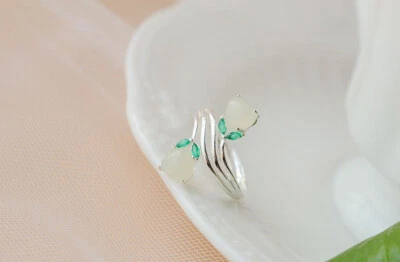 D10 Anello Giada Bianco Fiori 925 Argento Sterling Misura Regolabile - Immagine 1 di 3