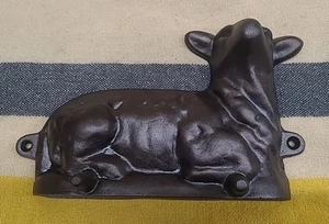 Vintage Wagner Cast Iron Lamb Cake Mold - No Markings - Front Only - Picture 1 of 5