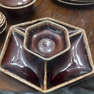 Hull Pottery Co Brown Drip 2 Stück 6-seitig 3 Fächer Schale mit Dipschale Rarität - Bild 1 von 6