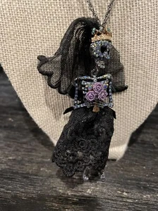Betsey Johnson lange Halskette Skelett Braut Tag der Toten schwarz Halloween neu mit Etikett - Bild 1 von 7