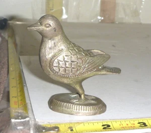 Escultura/figura de colección de pájaro de metal plateado fundido ~23⁄4" H x 23⁄4"" L - Imagen 1 de 9
