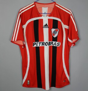 Las mejores ofertas en Adidas River Plate Ropa de aficionados de Fútbol  Club Internacional y recuerdos | eBay