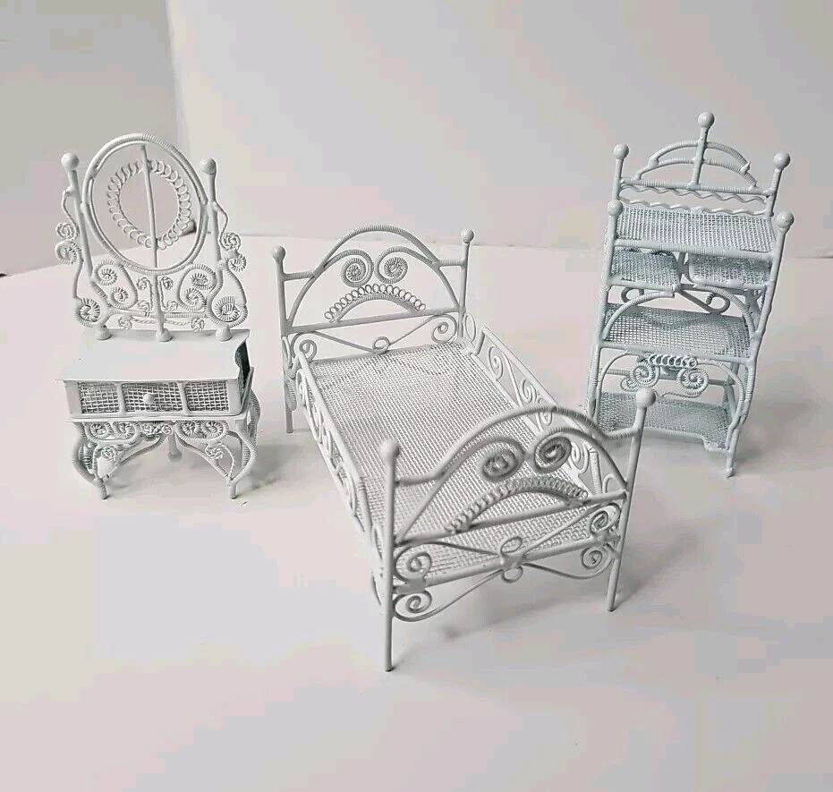 VTG Dollhouse Miniature White Wire Wicker Etagere Shelf Garden Vanity Bed Set - Image 1 of 4