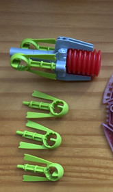 Lego Bionicle 8694 Mistika Makuta Krika PARTS With Ammo replacement pcs only