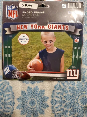 NFL New York Giants Magnetic Picture / Photo Frame Bonus Magnet Cover
