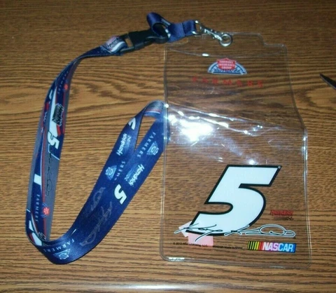 KASEY KAHNE #5 FARMERS INSURANCE LANYARD KEYCHAIN & CREDENTIAL HOLDER NEW!!! Cover