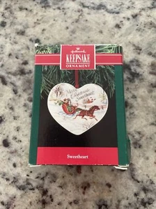Vintage Hallmark Keepsake Merry Christmas Sweetheart Ornament 1991 - Picture 1 of 3