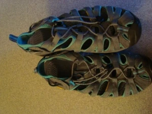 KEEN Whisper Waterproof Sport Gray Teal Sandals Hiking Trail Womens Size 8 - Picture 1 of 4