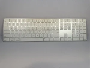 Apple Wireless Magic Keyboard 2 W/ Numeric Keypad A1843 EMC 3138 EUC - Picture 1 of 5