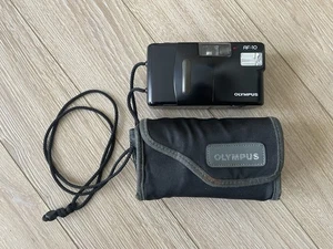 Olympus AF-10 35mm fotocamera punta e scatta pellicola nera - testata e funzionante - Foto 1 di 10