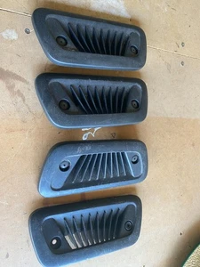 NISSAN ELGRAND GENUINE REAR FLOOR AIR VENT COVERS - Bild 1 von 3