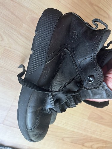 Juniors Timberland taglia 5 uk indossato ma in ottime condizioni e molto comodo.