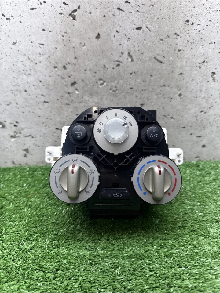 Nissan Cube 2009-2014 manual calentador de aire acondicionado interruptor de temperatura panel de unidad Foto 1 de 4