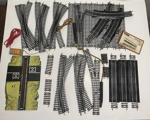 Vintage HO Scale Toy Train Track Huge Lot Tyco, 41 Pcs. - Bild 1 von 7
