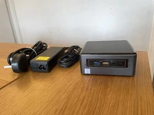 Intel NUC NUC7i5BNH Mini PC i5 8 GB DDR4 120Gb SSD Win10 Thunderbolt Low Power - Picture 1 of 9