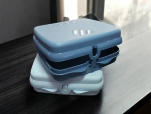 New! Tupperware - 2 Blue Sandwich Keepers, Light & Dark Blue 2 PACK - Picture 1 of 5
