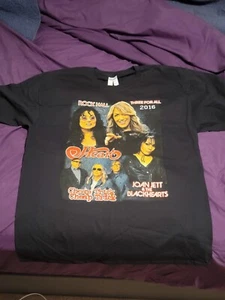 MAGLIA GRANDE HEART JOAN JETT CHEAP TRICK ROCK HALL THREE FOR ALL 2016 TOUR - Foto 1 di 3