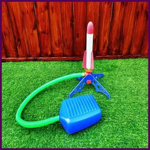 Kinder Outdoor Raketenfußpumpe Outdoor Luftpressen Schweben Raketenanzug Sprünge Luft - Bild 1 von 24