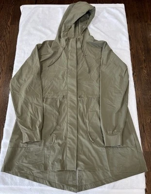 Jaqueta Nike Dri-FIT Bliss Luxe Feminina Anorak Verde Pequena - Imagem 1 de 4