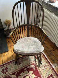 Vintage Ercol Chairmakers Rocking Chair 473 with original seat cushion - Picture 1 of 4