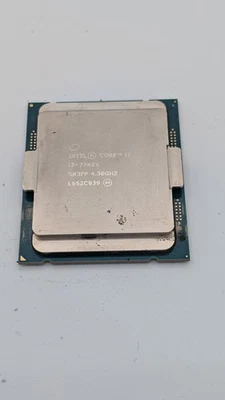 Intel Core i7-7740X Processor ( 4.30GHz, 6 Cores, LGA2066 ) - SR3QT *Tested - Image 1 of 2