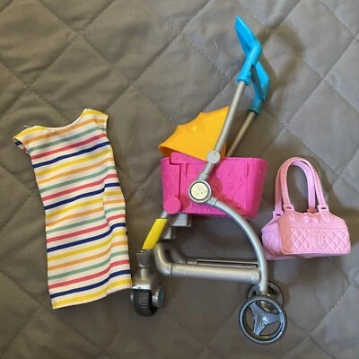 Acessórios Barbie Stroll 'N Play~Vestido~Bolsa para Cachorro~Carrinho de Cachorro - Imagem 1 de 4
