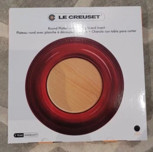 Le Creuset Cheese Platter w/ Wood Cutting - New in Box - Picture 1 of 6