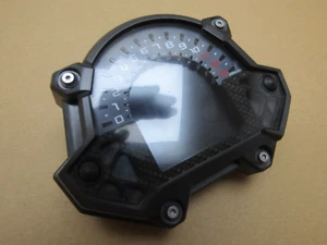 Kawasaki ZR900 BKF 2019 842 miles instruments clocks speedometer (5702) - Picture 1 of 11