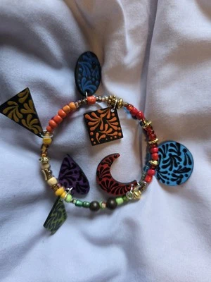 🌈 Wickelarmband Boho Schmuck – Handbemalt & Farbenfroh ✨ - Bild 1 von 3