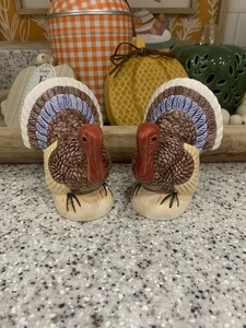 Vtg 1987 Lefton Thanksgiving Hand Painted Ceramic Turkey Salt & Pepper Shakers - Picture 1 of 9