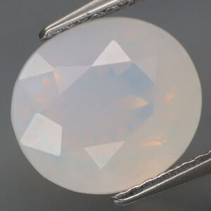3.10Ct.Outstanding Natural White Mexican Opal Good Cutting!