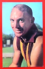 1964 MOBIL VFL Footy Photo:  IAN  LAW  (Hawthorn) #29  ...  EXC