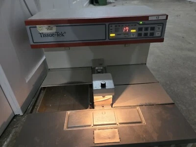 Sakura Tissue-Tek TEC Modelo 4710 (muy buen estado) Foto 1 de 4