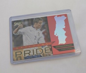 2015-16 PANINI SELECT SOCCER - CRISTIANO RONALDO NATIONAL PRIDE RED PRIZM /199
