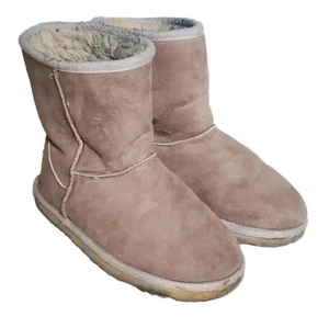 UGG Boots Classic Short Wheat Suede Shearling Lined Uk 3.5 Eu 36.5 Vintage Y2K - Picture 1 of 15