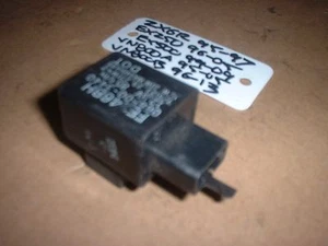 Kawasaki ZX6R ZX7R EX250 VN800 VN900 ZX9R EN500 EX500 Turn Signal Flasher Relay - Imagen 1 de 3