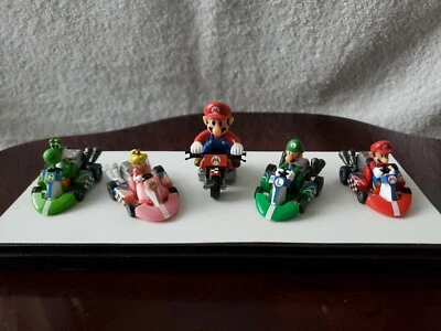 Juego de 5 figuras PVC Super Mario Luigi Peach muñeca exhibición de coches de carreras   Foto 1 de 4
