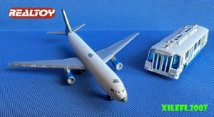 airbus A330 1:400 bus airport 1:64 air caraibes realtoy diecast rari COME FOTO - Foto 1 di 18