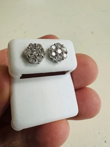 14k White Gold 0.75Tw Genuine Diamonds Floral Cluster Studs - Picture 1 of 6