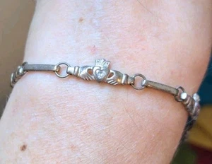 925 Sterling Silver Vintage Irish Claddah Bracelet With Diamond Accents Size 7" - Picture 1 of 7