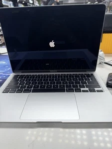Apple MacBook Air 13.3" A2337 (2020) M1 8GB RAM 256GB Silver - Afbeelding 1 van 7