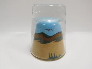 Vintage Desert Sand Art Paperweight Shot Glass - Bild 1 von 9